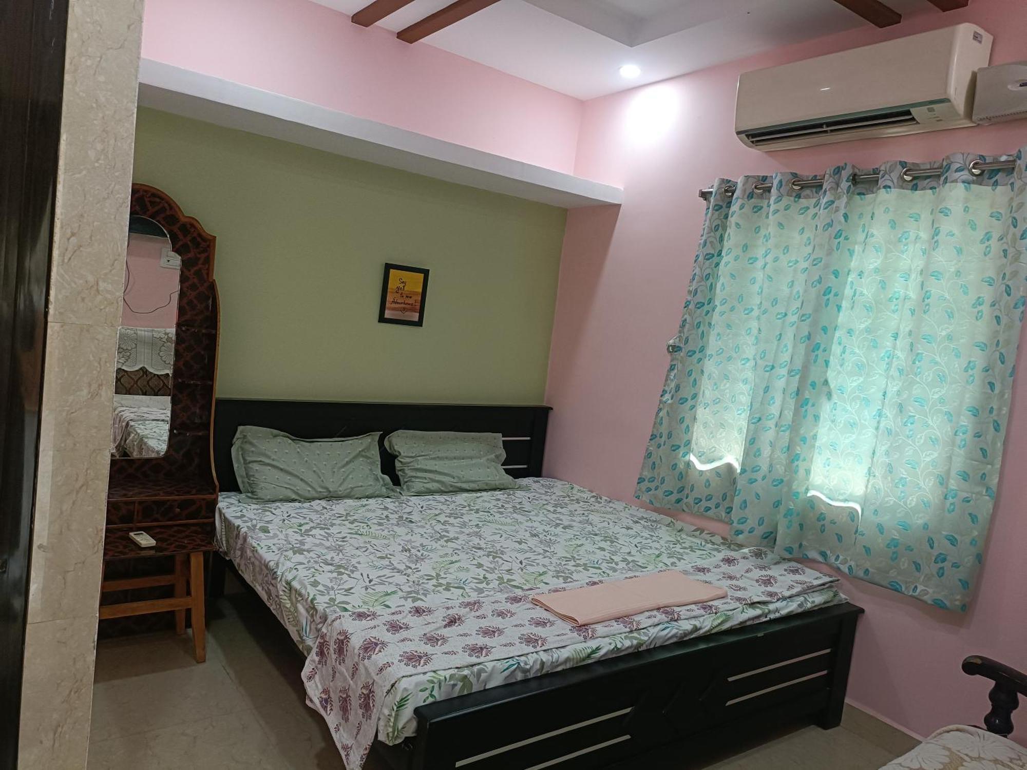 Sreenivasa Apartment